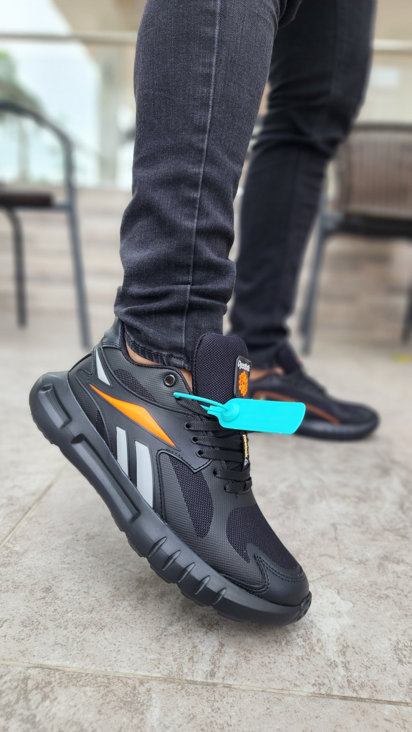 DEPORTIVO REEBBOOK ULTRALIVIANO + Regalo 3 pares de Medias